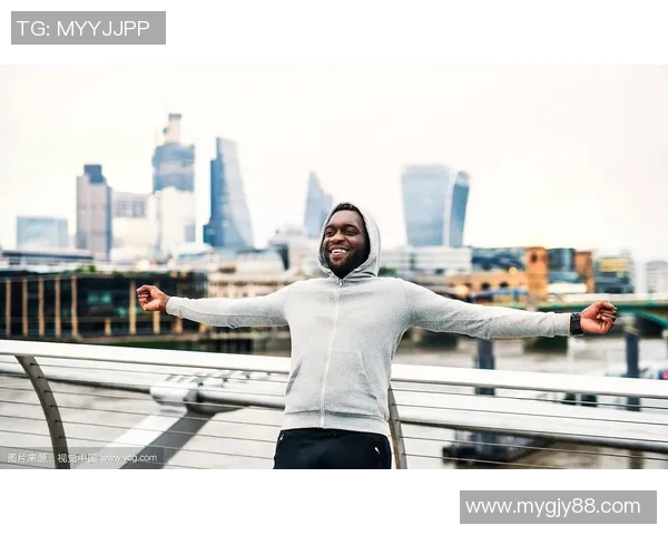 法国足球队的黑人球星：从历史到现状的传奇之路