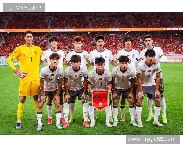 中国足球当家球星盘点及其在国内外赛场上的表现分析 中国足球当家球星盘点及其在国内外赛场上的表现分析