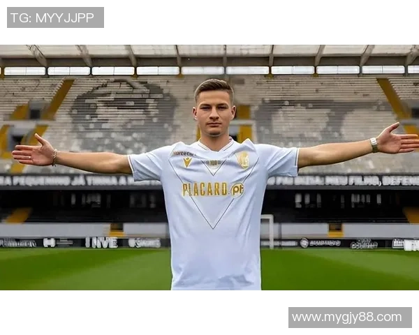 足坛巨星转会风云新篇章 世界顶级球员更换球队引热议